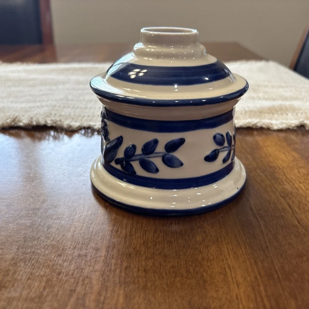 Vintage Lamplight Farms Base‎ only Floral Blue/White Ceramic fHurricane Oil Lamp